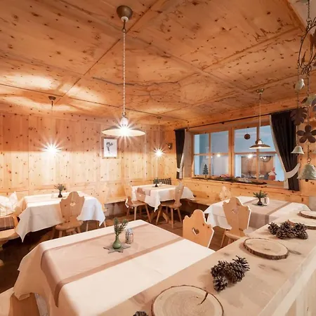 Hotel David Dolomites 3*